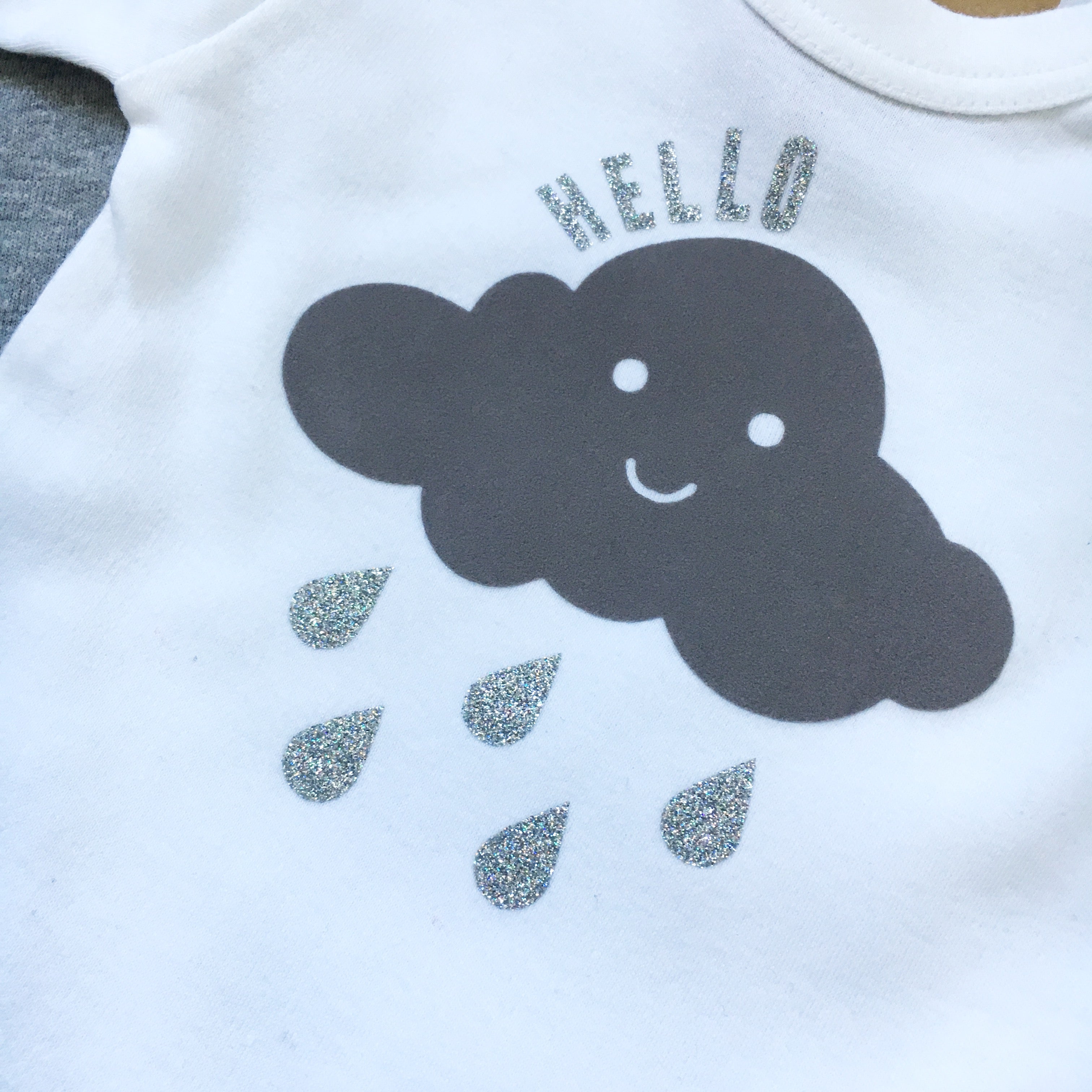 Hello Cloud Short Sleeve Bodysuit